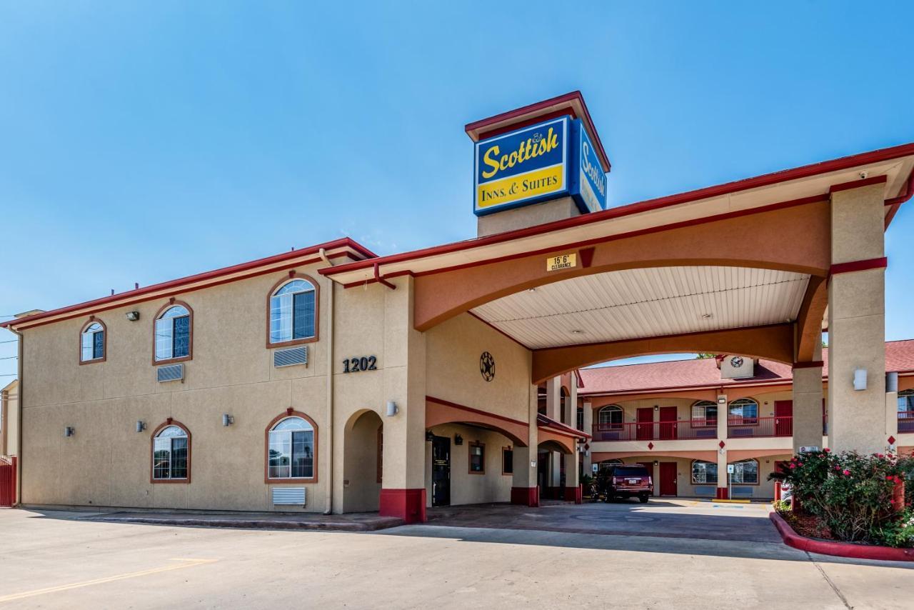 Scottish Inns & Suites Iah Airport-Beltway 8 Aldine Bagian luar foto