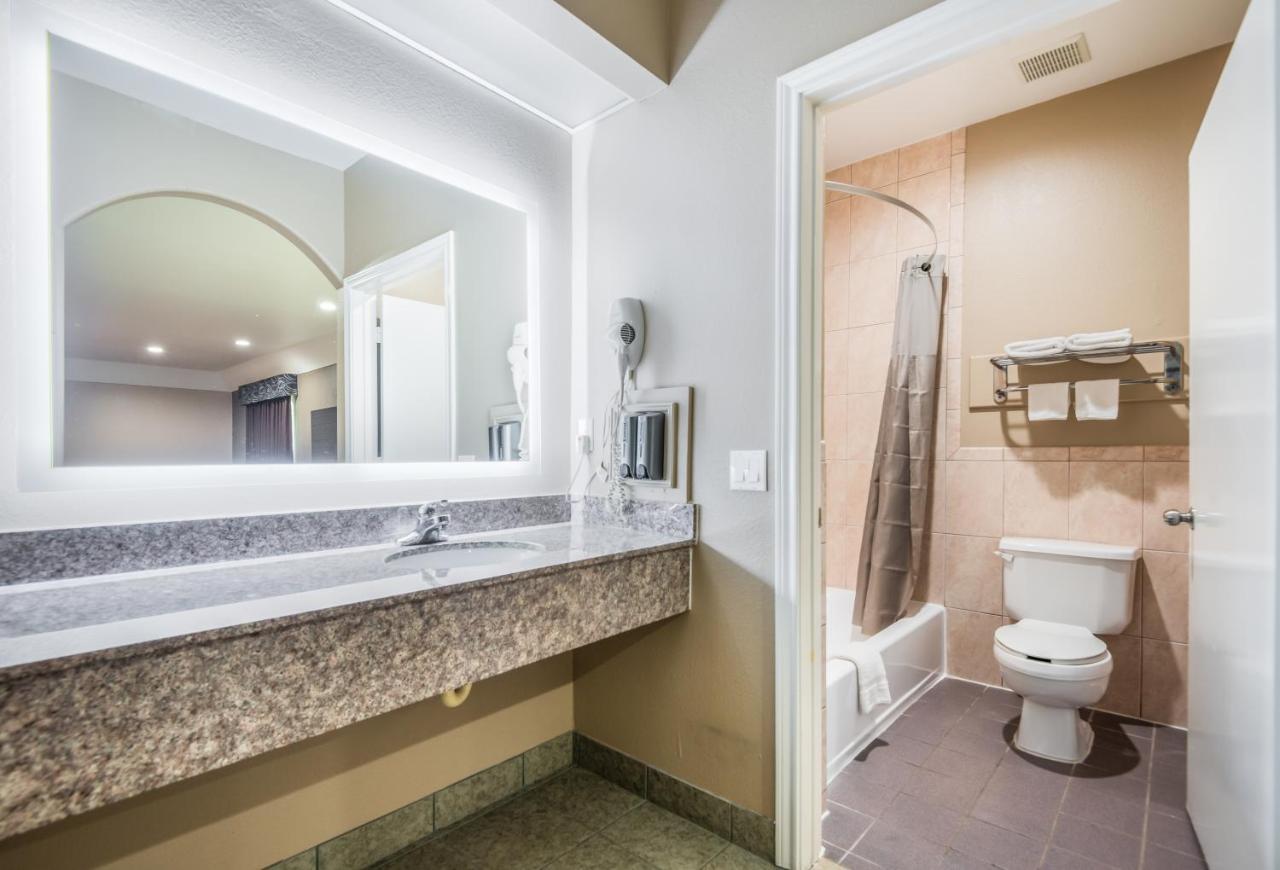 Scottish Inns & Suites Iah Airport-Beltway 8 Aldine Bagian luar foto