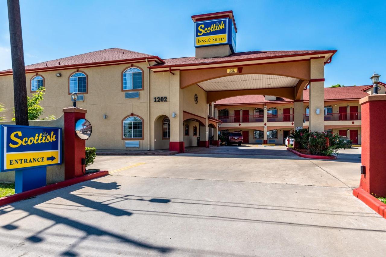 Scottish Inns & Suites Iah Airport-Beltway 8 Aldine Bagian luar foto